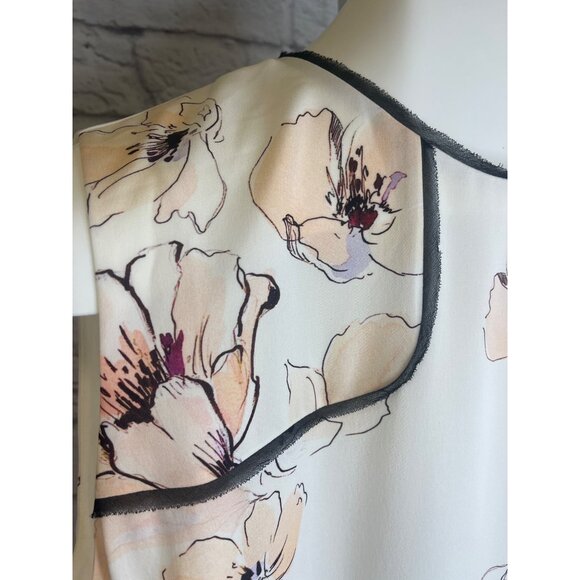 ST. John Silk Floral Blouse Ladies Size Large Career Casual - Picture 3 of 9
